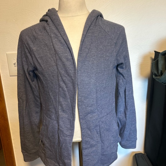Fabletics Light Blue Knit Sweater size Large - Picture 1 of 4